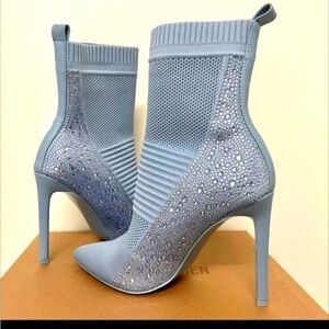 Steve Madden Maxwelle Bootie NWOB NEW